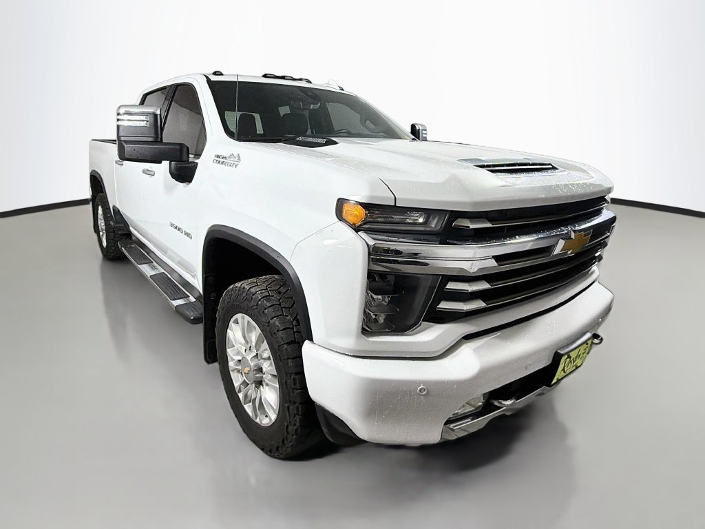 Used 2022 Chevrolet Silverado 3500 High Country w/ Z71 Off-Road Package AWD/4WD image 4