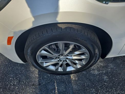 Used 2022 Buick Enclave Avenir w/ Trailering Package, 5000 lbs. image 10