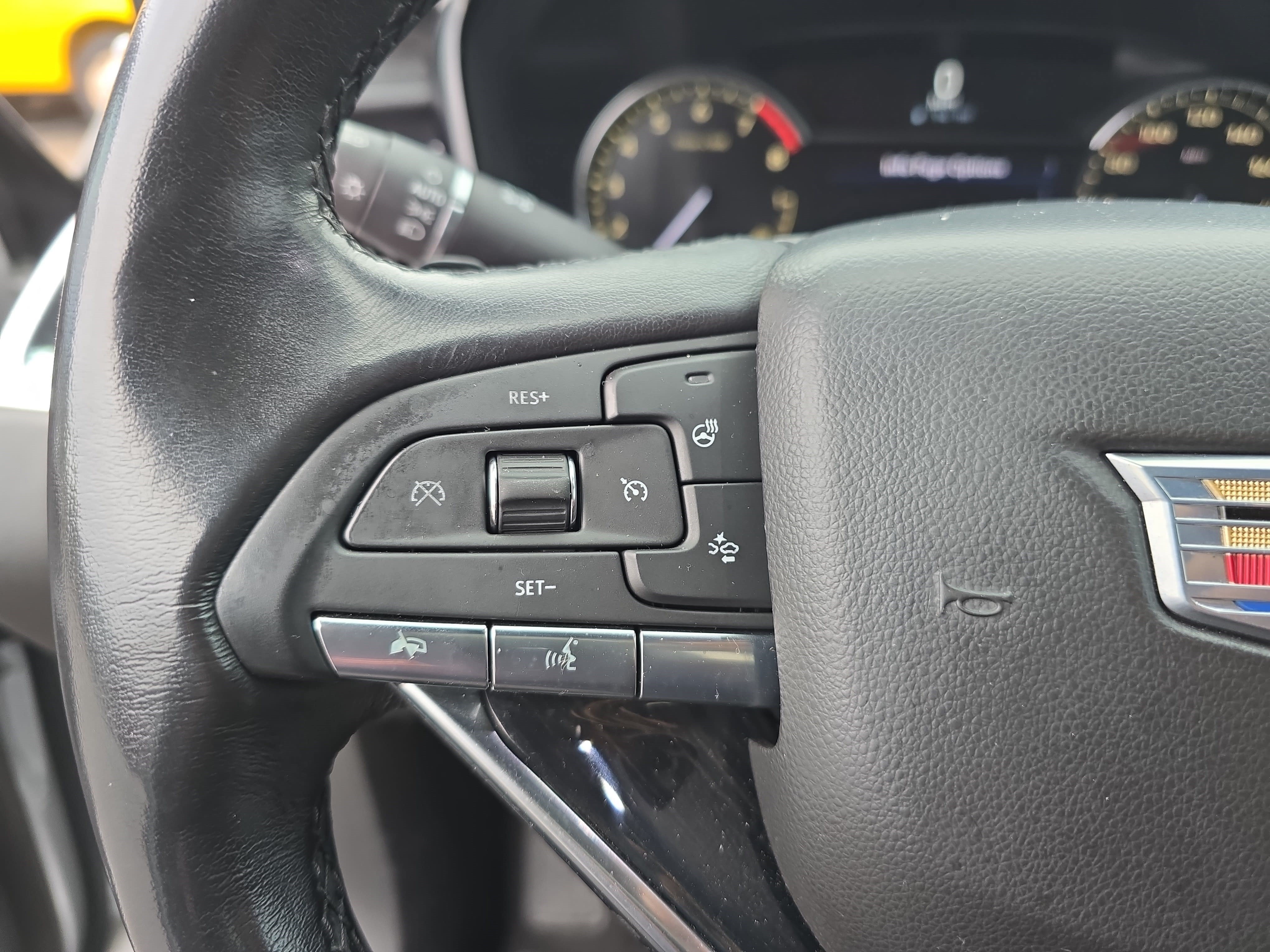 Used 2020 Cadillac XT6 Premium Luxury FWD image 17