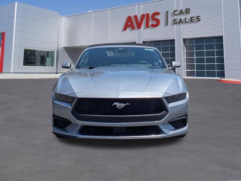 Used 2025 Ford Mustang Premium RWD image 2