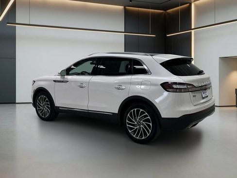 Used 2019 Lincoln Nautilus Reserve AWD/4WD image 3