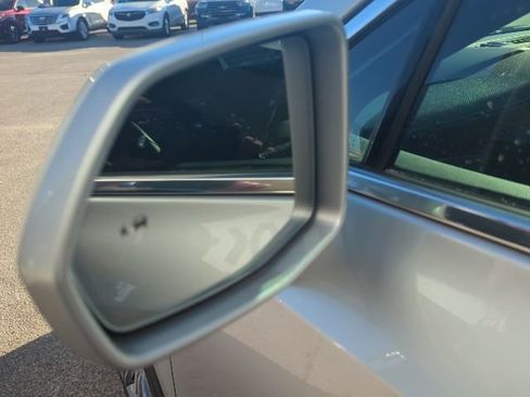 Used 2020 Cadillac XT4 Premium Luxury image 14