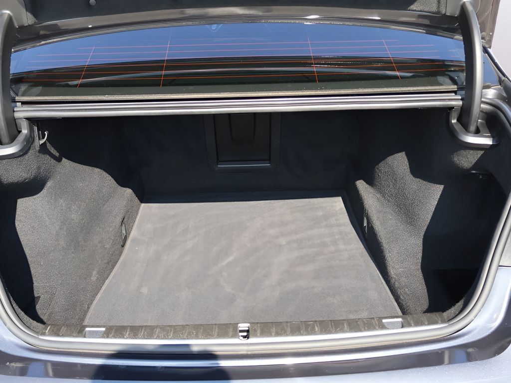 Used 2022 BMW 740i xDrive w/ Premium Package AWD/4WD image 17