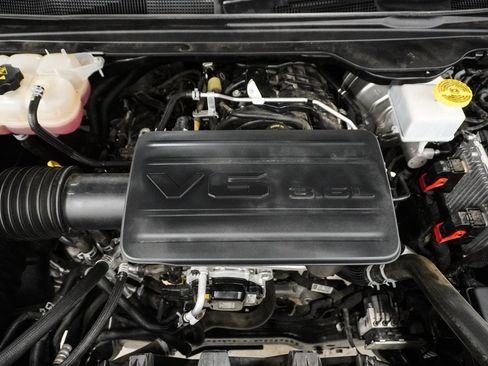 Used 2023 RAM 1500 Big Horn image 12