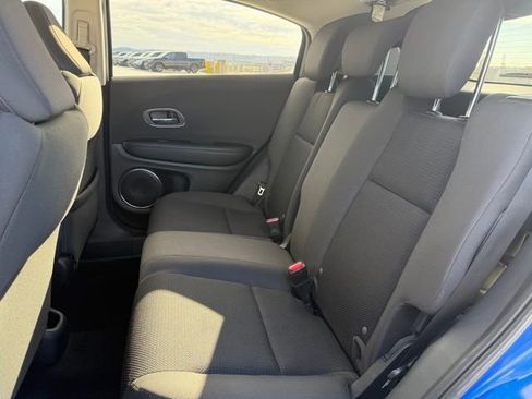 Used 2022 Honda HR-V EX image 11
