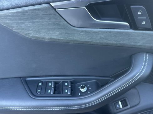 Used 2023 Audi A4 2.0T Premium Plus image 12