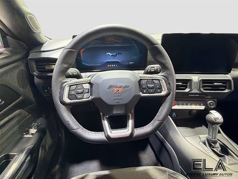 Used 2025 Ford Mustang Coupe RWD image 12