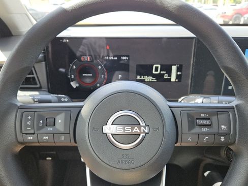 Used 2026 Nissan Kicks SV w/ Cold Weather Package FWD image 11