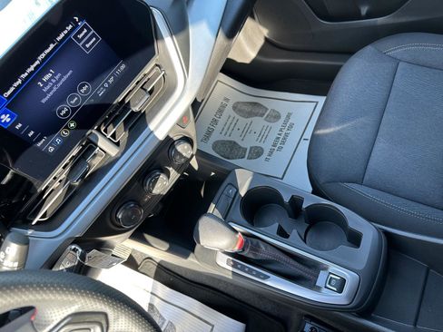 Used 2025 Chevrolet Trax RS w/ Driver Confidence Package image 17