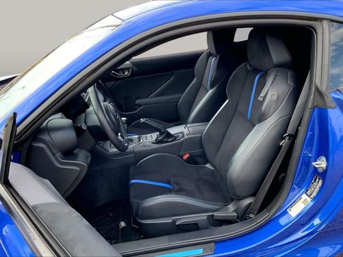 Used 2025 Subaru BRZ tS RWD image 8