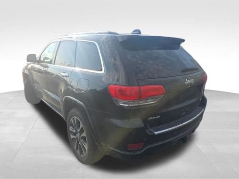 Used 2017 Jeep Grand Cherokee Overland image 3