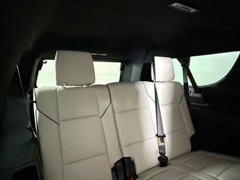 Certified 2025 Cadillac Escalade ESV Sport w/ Touring Package image 29