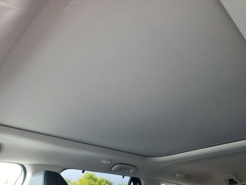 New 2025 Honda Pilot Touring image 38