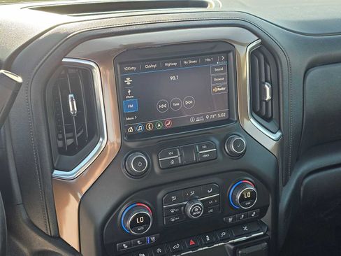 Used 2020 Chevrolet Silverado 1500 High Country w/ Technology Package image 26