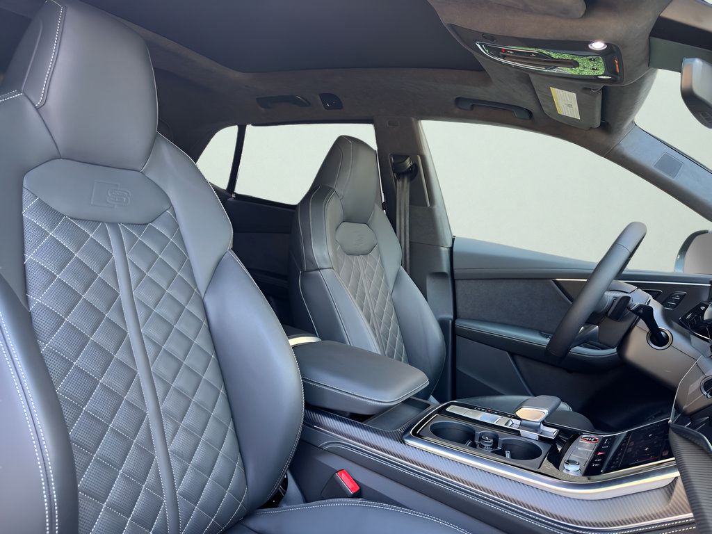Used 2026 Audi SQ8 Prestige w/ Prestige Package AWD/4WD image 35