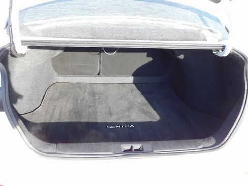 Used 2021 Nissan Sentra SV image 20