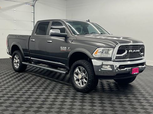 Used 2018 RAM 3500 Laramie Longhorn image 6