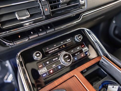 Used 2024 Lincoln Navigator L Reserve image 29