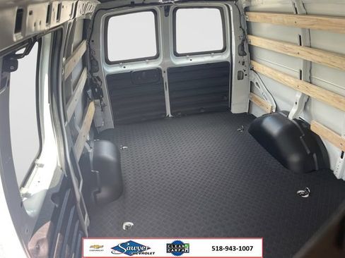 Used 2025 Chevrolet Express 2500 w/ Driver Convenience Package RWD image 17