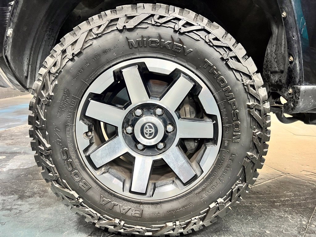 Used 2019 Toyota 4Runner TRD Off-Road Premium w/ Wilderness Package AWD/4WD image 17