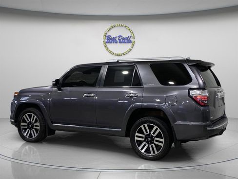 Used 2018 Toyota 4Runner Limited AWD/4WD image 3
