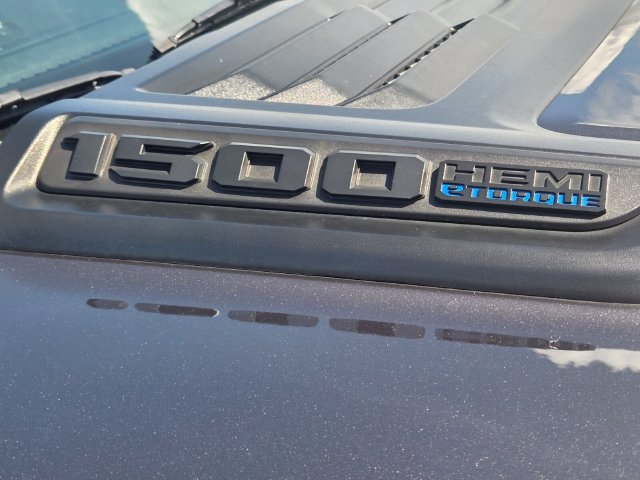 Used 2023 RAM 1500 Laramie AWD/4WD image 19