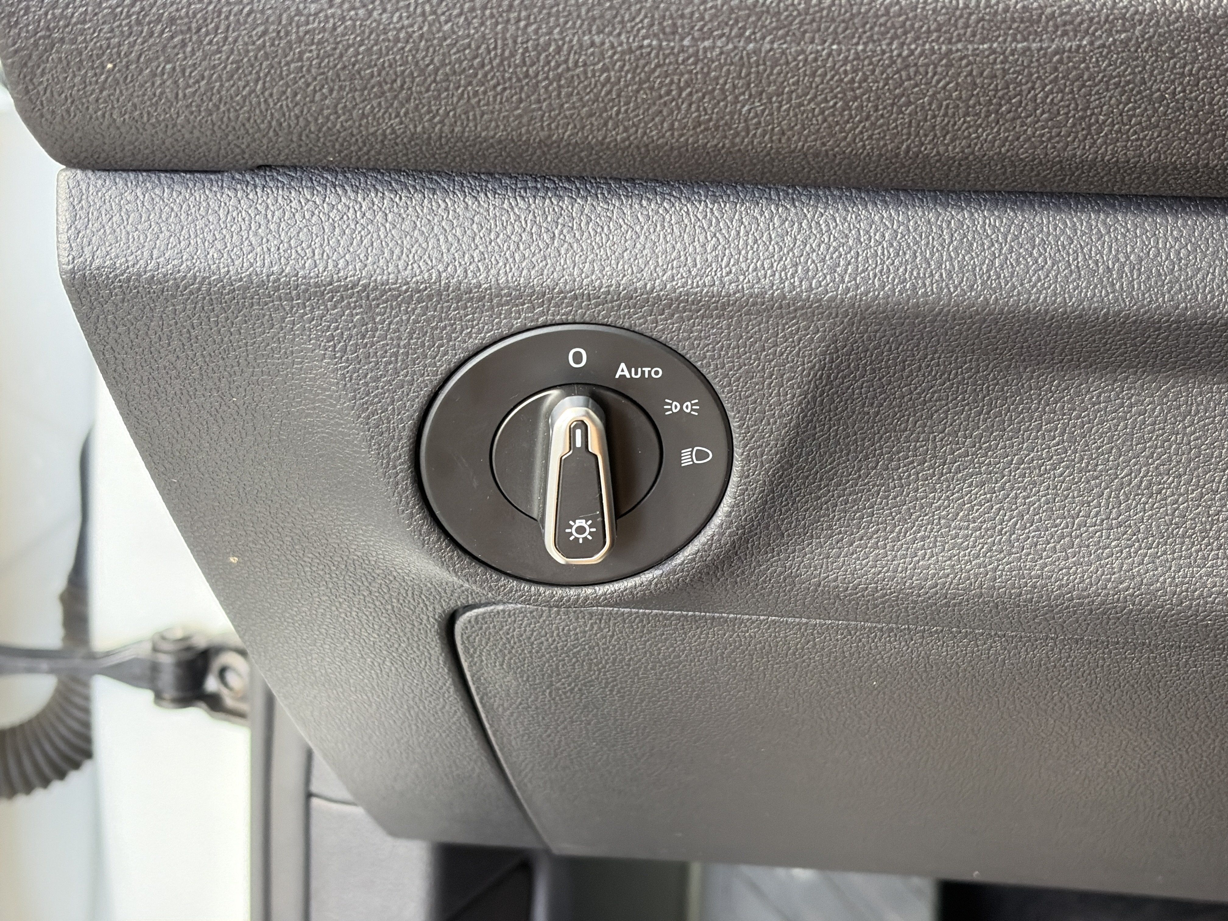 Used 2023 Volkswagen Jetta SE FWD image 26
