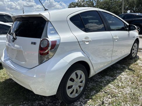Used 2013 Toyota Prius C One FWD image 5