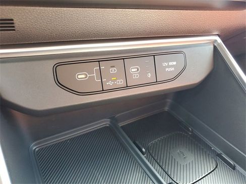 New 2026 Kia Carnival SX Prestige image 40