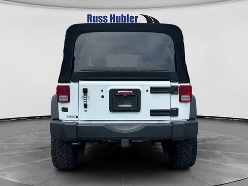Used 2016 Jeep Wrangler Unlimited Sport w/ Quick Order Package 23S AWD/4WD image 4