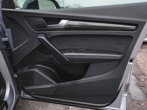 Used 2023 Audi SQ5 Premium Plus w/ Premium Plus Package image 12