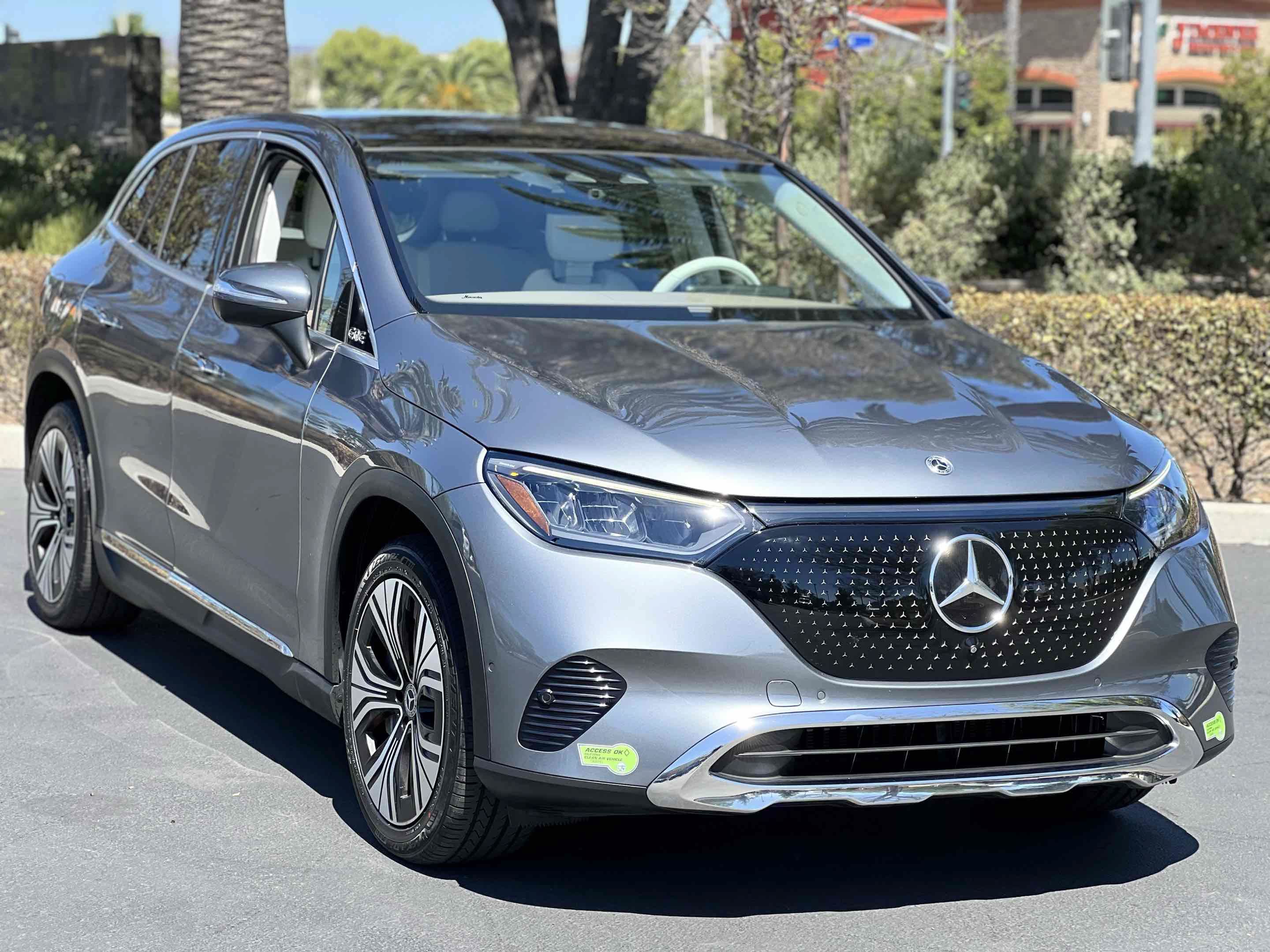 Used 2023 Mercedes-Benz EQE 350+ SUV w/ Exclusive Trim Package image 21