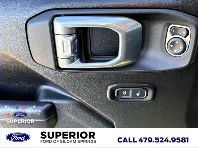 Used 2024 Jeep Wrangler Unlimited AWD/4WD image 16