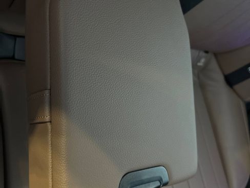 Used 2017 Mercedes-Benz E 300 4MATIC image 17