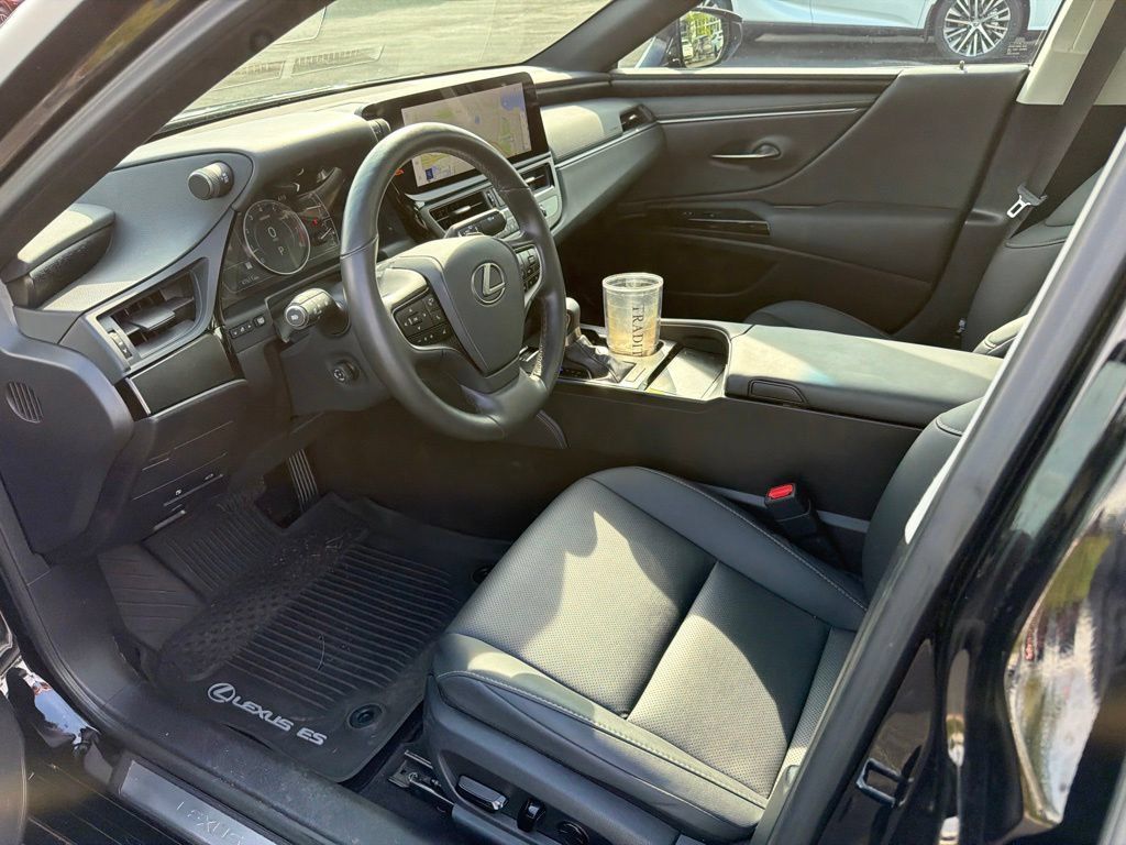 Used 2024 Lexus ES 250 w/ Premium Package AWD/4WD image 30