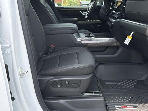 New 2026 Chevrolet Silverado 2500 LTZ AWD/4WD image 13
