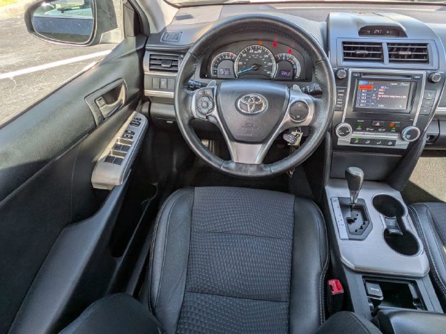 Used 2012 Toyota Camry SE FWD image 14