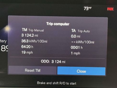 Used 2024 Volvo XC40 Recharge Plus w/ Protection Package Premier RWD image 5