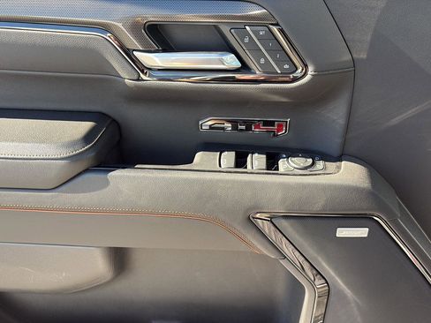 Used 2023 GMC Sierra 1500 AT4 w/ AT4 Premium Package image 14