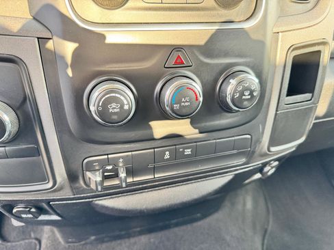 Used 2014 RAM 1500 Express image 28