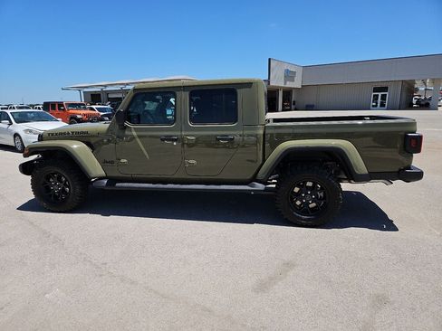 New 2026 Jeep Gladiator Sport AWD/4WD image 3