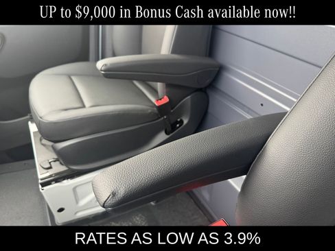 New 2025 Mercedes-Benz Sprinter 4500 image 8