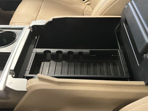 Used 2018 Ford F250 Lariat w/ Chrome Package AWD/4WD image 30