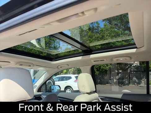 Used 2020 Cadillac XT6 Premium Luxury FWD image 17