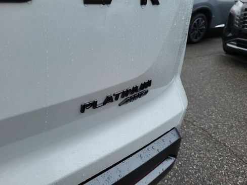 New 2026 Nissan Pathfinder Platinum AWD/4WD image 6