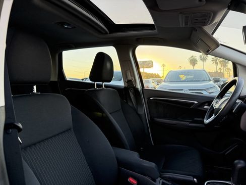 Used 2019 Honda Fit EX image 34