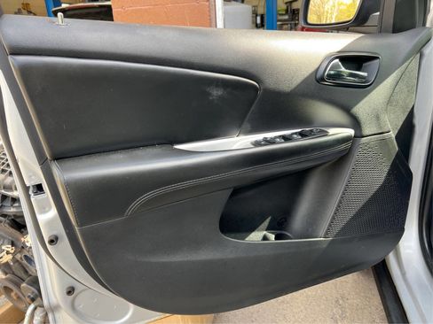 Used 2014 Dodge Journey SXT w/ Flexible Seating Group AWD/4WD image 17