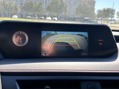 Used 2020 Lexus UX 200 F Sport w/ F Sport Premium Package image 10