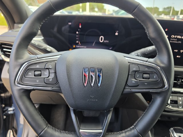 Used 2025 Buick Envista Sport Touring w/ Experience Buick Package FWD image 20