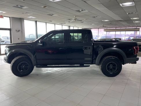 Used 2017 Ford F150 Raptor w/ Equipment Group 802A Luxury image 4
